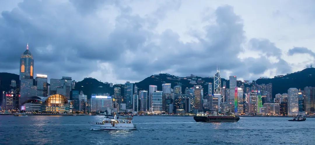 香港将资助受疫情冲击行业，盲盒线上消费呈爆发式增长